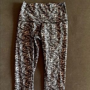 Lululemon Wunder Under Sequined sz 6